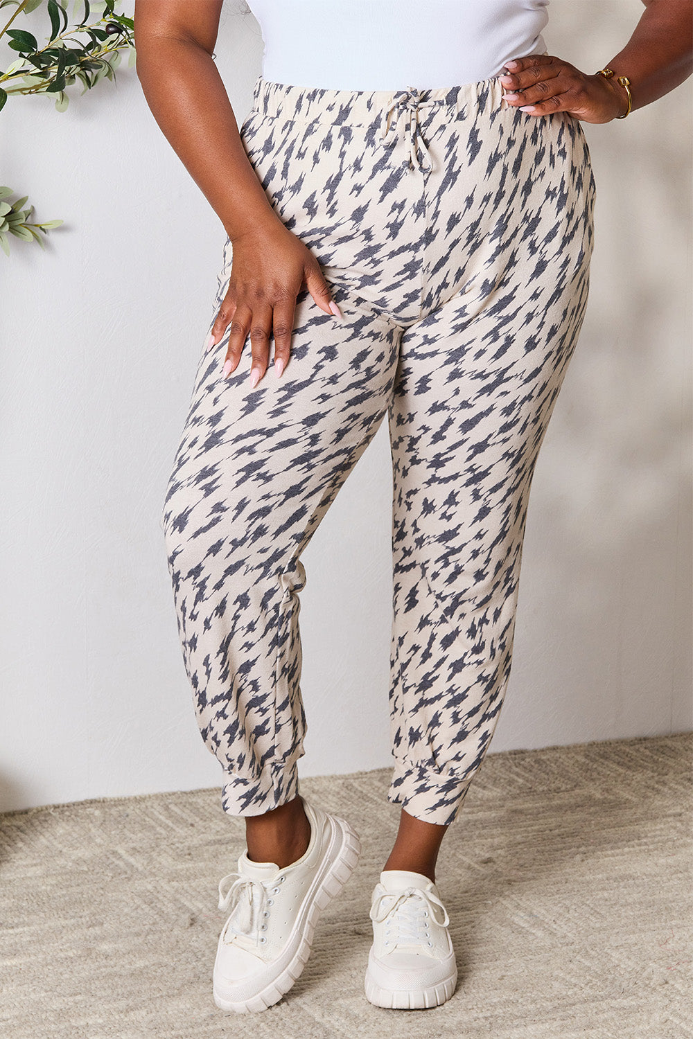 Heimish Full Size Printed Drawstring Pants