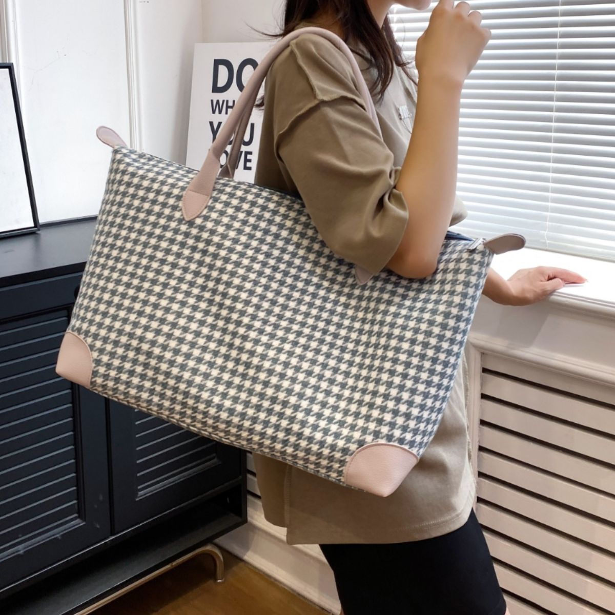 Houndstooth Canvas Travel Bag