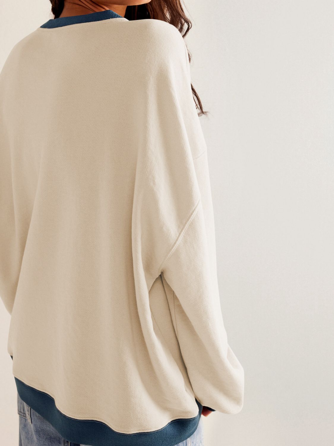 Contrast Trim Round Neck Long Sleeve Sweatshirt