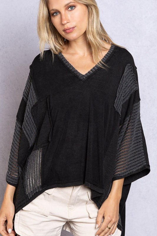 POL High-Low Contrast V-Neck Top