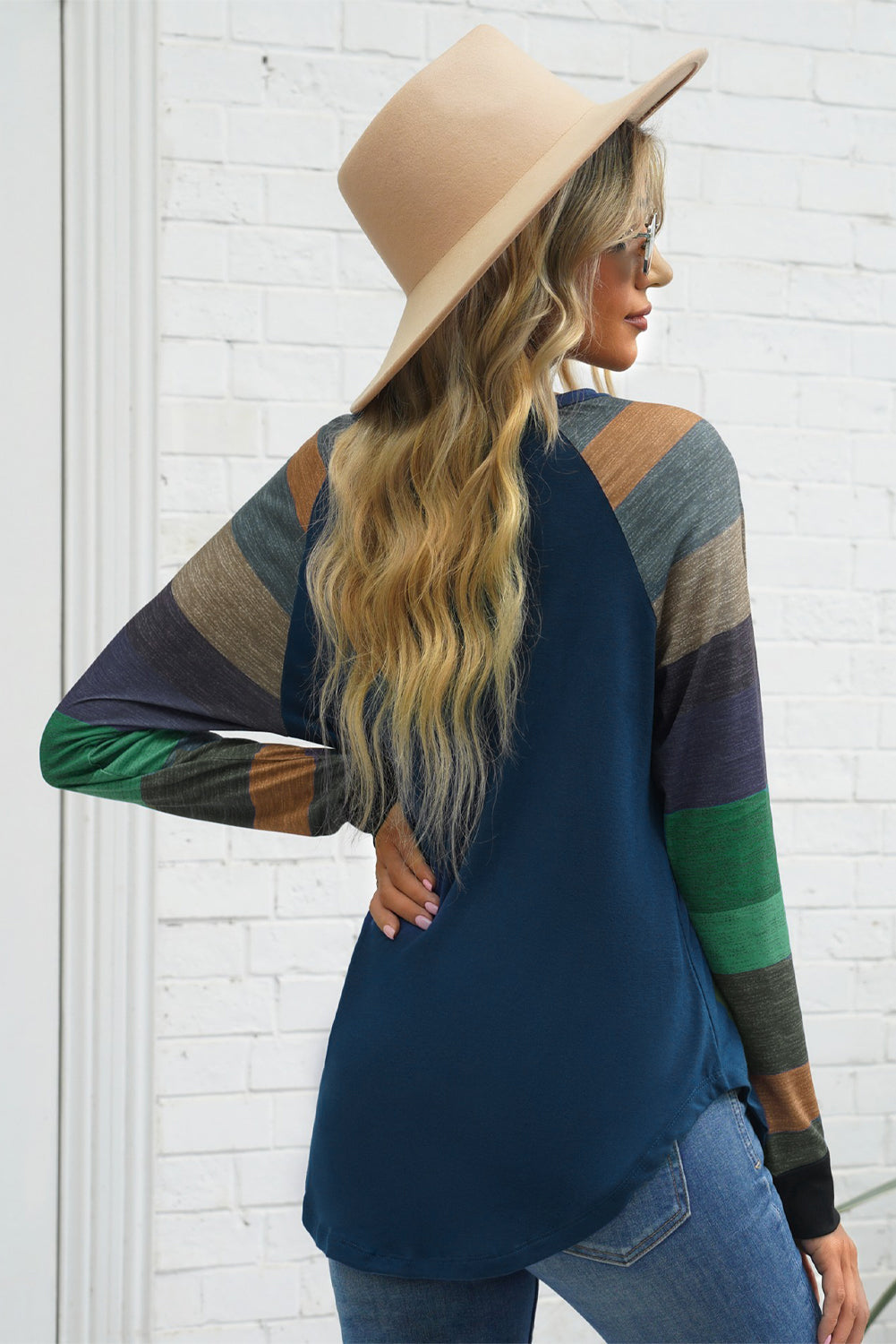 Double Take Color Block Curved Hem Long Sleeve Tee